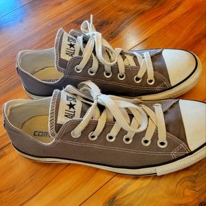 Converse Mens 7 Women's 9